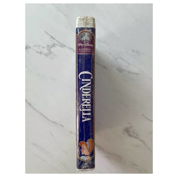 Walt Disney Masterpiece Collection Cinderella VHS Tape Clambshell NWT - Picture 3 of 9